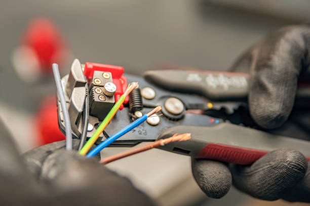 Best Electrical Contractors for Businesses  in Bellevue, IL
